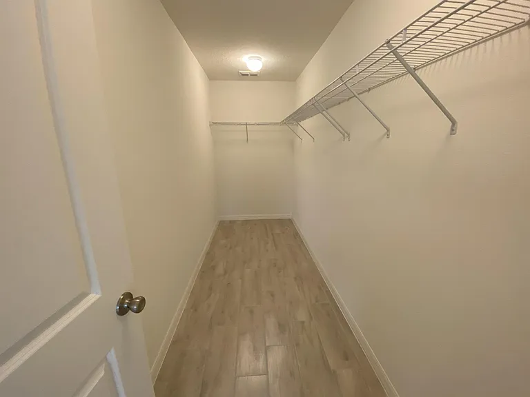 1132 Papaya Cir — Photo 6