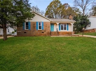 6301 Old Meadow Rd, Charlotte, NC 28227