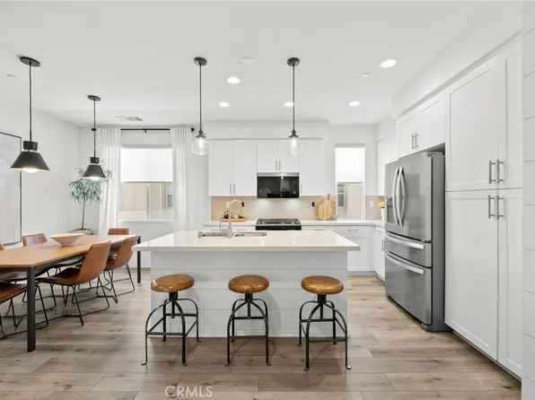 1323 Via Lucero, Oceanside, CA 92056