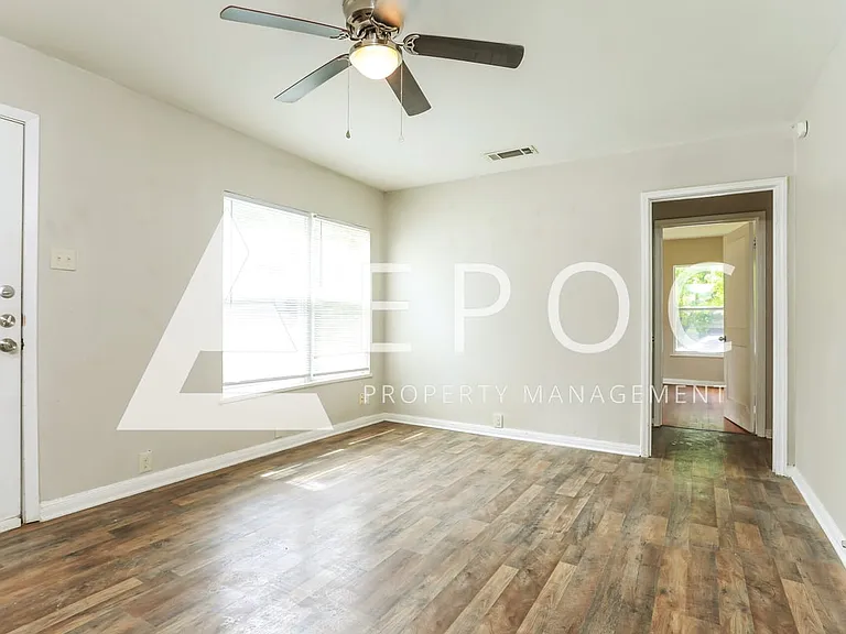 1020 S 39th St — Photo 12