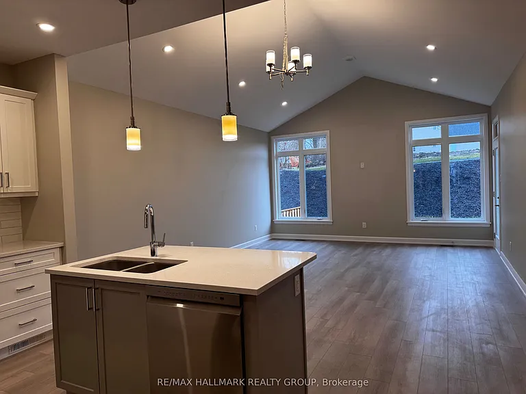 1485 Flanders Rd — Photo 4