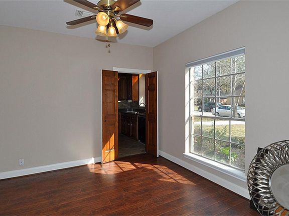 5th image of 3419 Evergreen Glade Dr