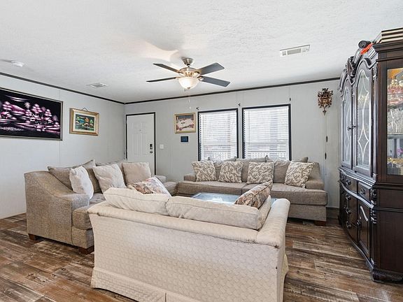 4th image of 3110 Green Forest Rd