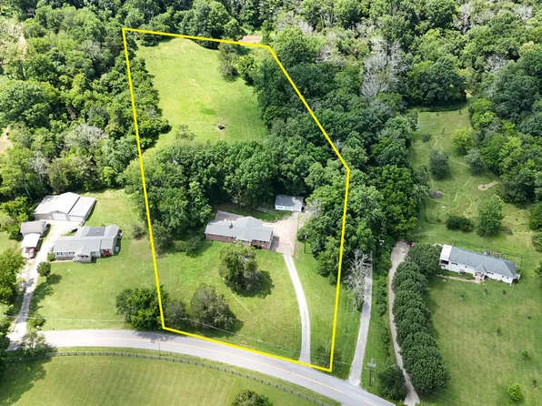 3325 Freeman Hollow Rd, Goodlettsville, TN 37072