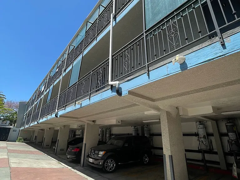 Hilltop Lofts — Photo 8