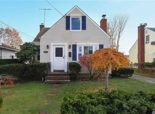 56 Interstate Highway U Willets Rd, Albertson, NY 11507