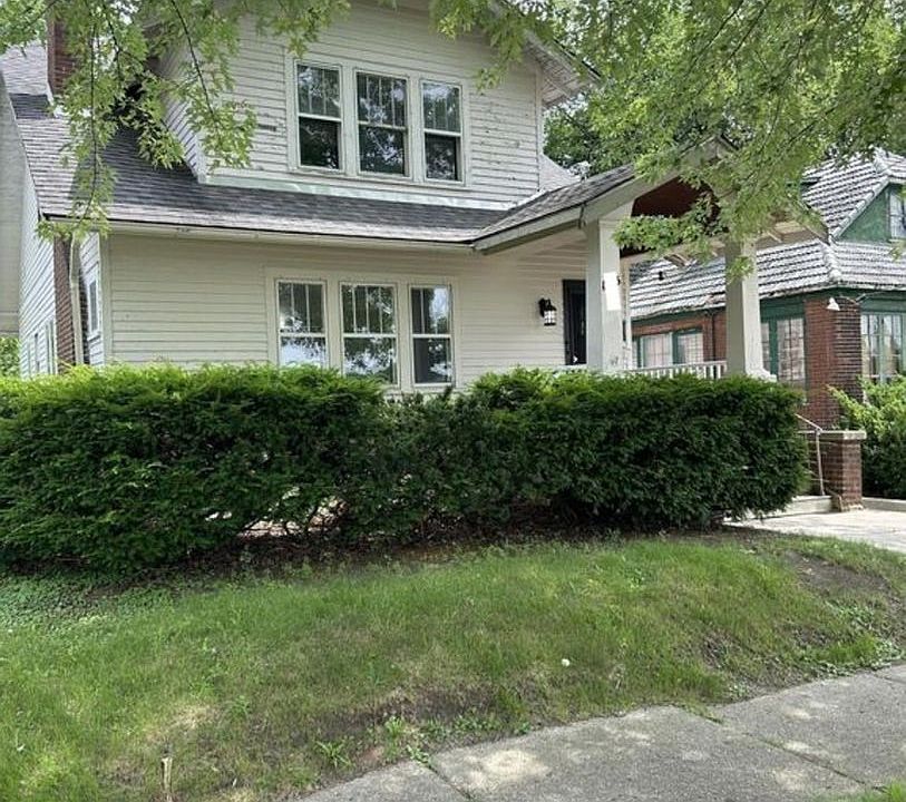 1st image of 1605 Kearsley Park Blvd Unit 2