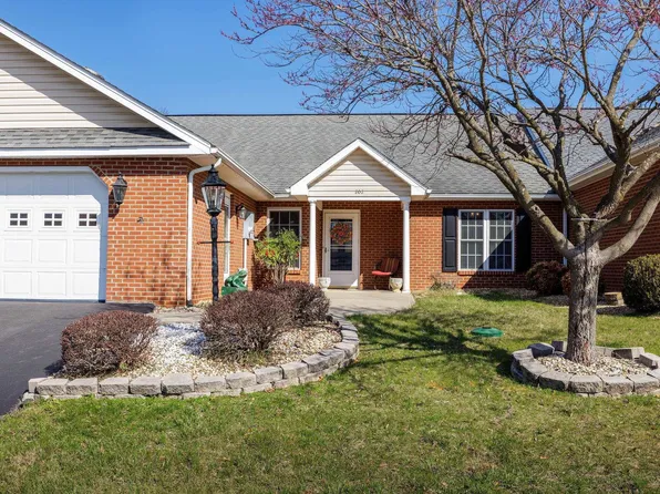 202 Red Oak Dr, Staunton, VA 24401