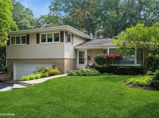1133 Knollwood Rd, Deerfield, IL 60015