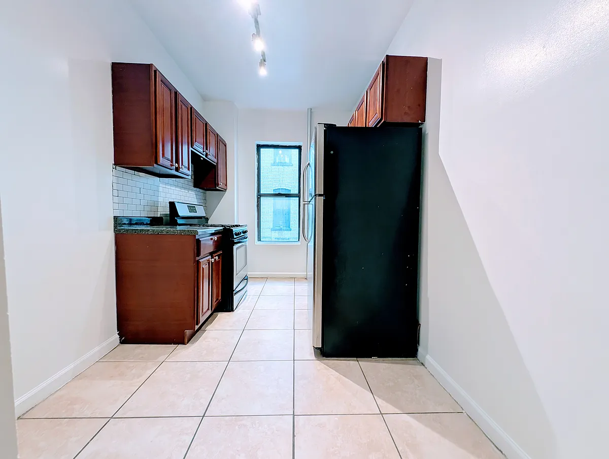 Building Photo - 1087 Carroll St #B5
