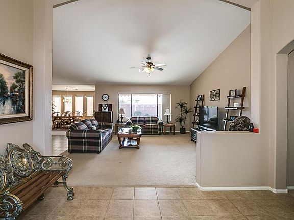 2nd image of 44951 W Juniper Ave