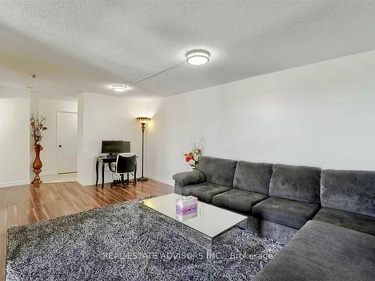 41 Markbrook Ln #1203 — Photo 2