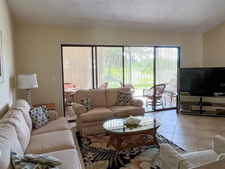 690 Bird Bay Cir #28 — Photo 10