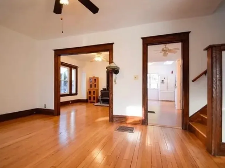 740 Grand Ave — Photo 9
