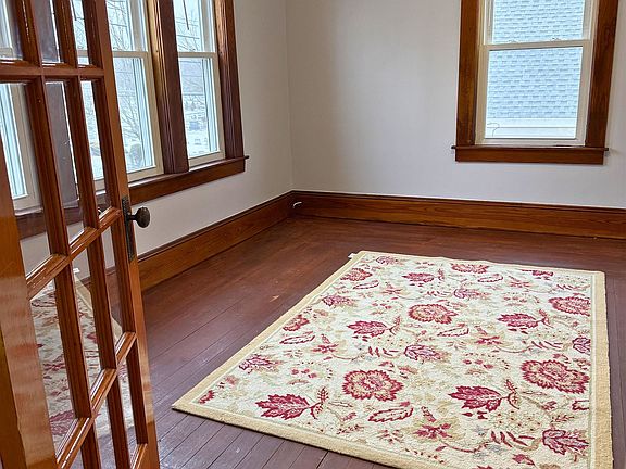 5th image of 146 1/2 Kinsley St Unit 2