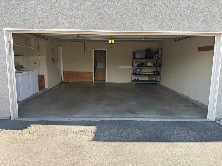 1612 Carmel Cir E — Photo 44