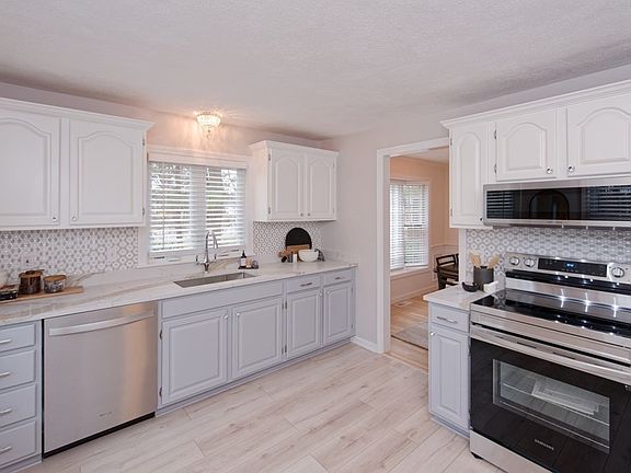 3rd image of 55 West St APT 1