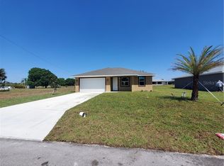 30080 Oak Rd, Punta Gorda, FL 33982