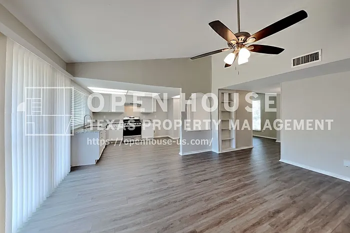 414 Oak Ridge Pl — Photo 4