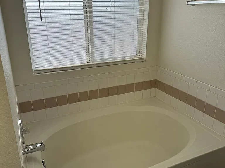 6235 Contess Rd NW — Photo 11