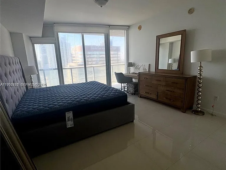 495 Brickell Ave #3909 — Photo 8