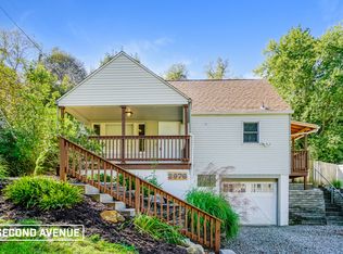 2976 Sebolt Rd, South Park, PA 15129