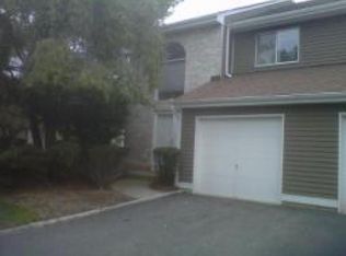 12 Castle Ridge Dr, East Hanover, NJ 07936