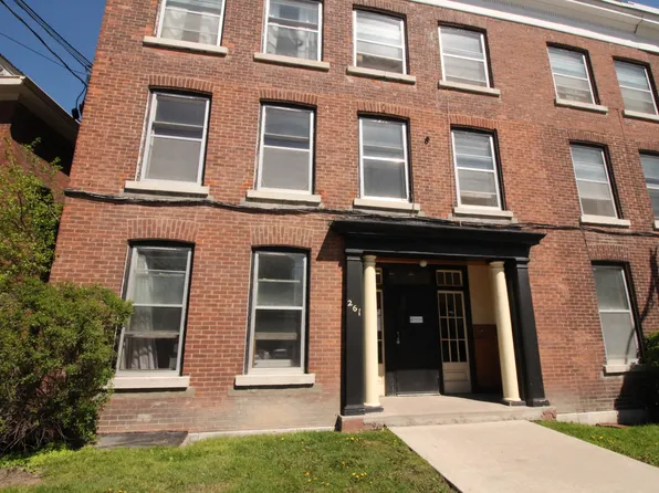 261 University Ave #1, Kingston, ON K7L 3R1