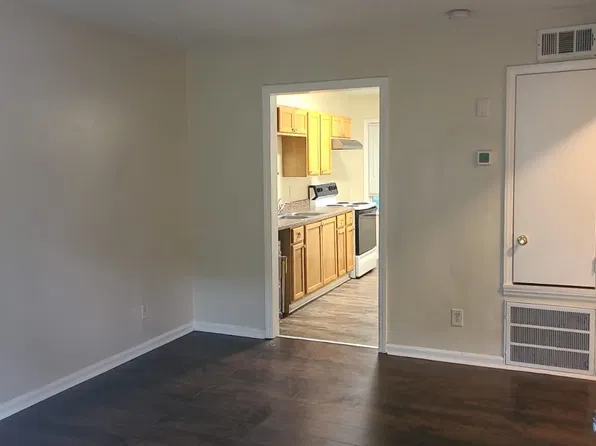 Hershey Mellow - 4550-2, 4550 Hershey St, Charlotte, NC 28213