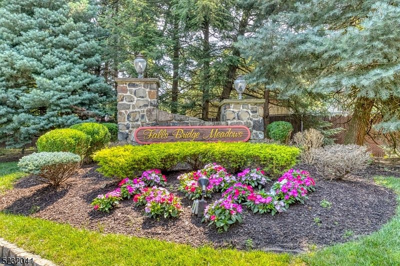 48 Falls Bridge Dr UNIT 48, Totowa, NJ 07512 Zillow