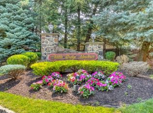 48 Falls Bridge Dr #48, Totowa, NJ 07512