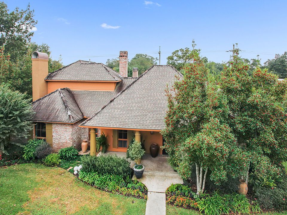 700 Greenbriar Road