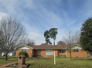 2104 Coker Hampton Dr, Stuttgart, AR 72160