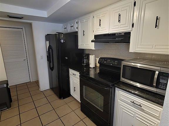 5th image of 9826 Lehigh Dr