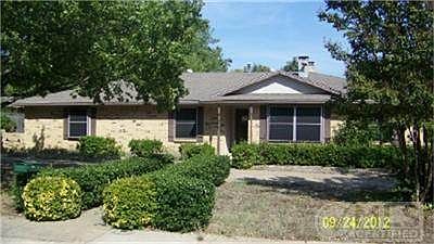 1st image of 206 Genoa Dr
