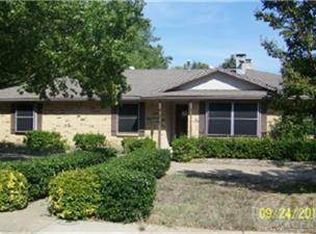 206 Genoa Dr, Duncanville, TX 75116