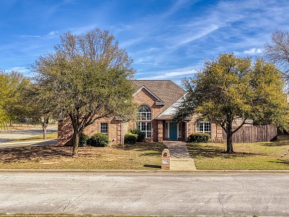 4th image of 1106 Owl Dr