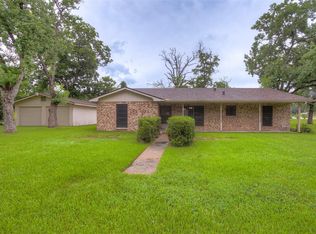493 Lawrence Rd, Trinity, TX 75862