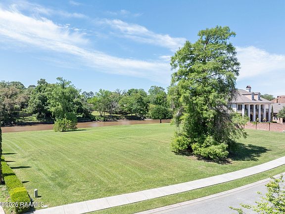 2nd image of 111 Villaggio Dr