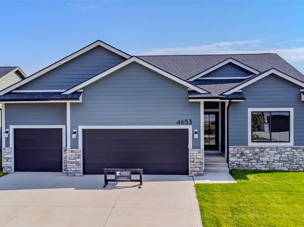 4653 177th St, Urbandale, IA 50323