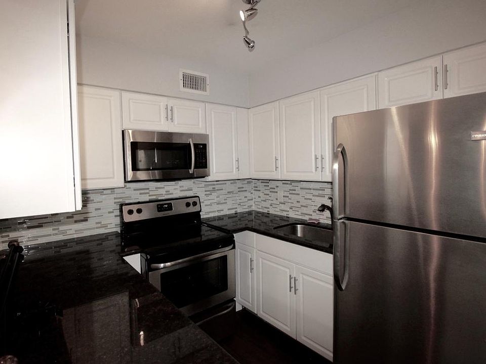 1st image of 4206 Newton Ave #1110
