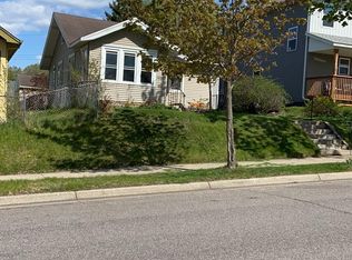 3905 Standish Ave, Minneapolis, MN 55407