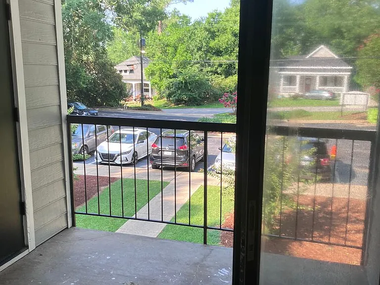3161 Ridge Ave — Photo 10