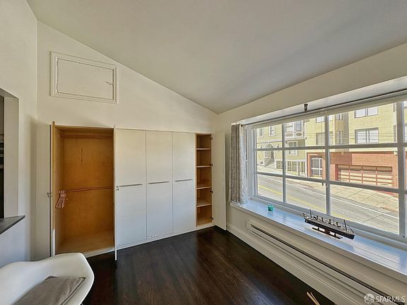 3rd image of 979 Union Street