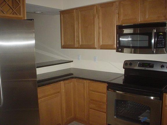 2nd image of 940 Douglas Ave Unit 109