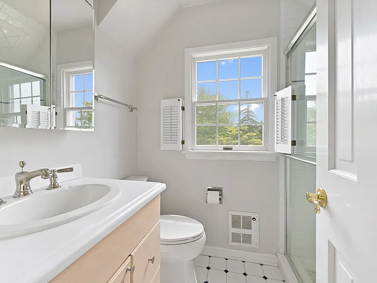 35 Toylsome Ln — Photo 26