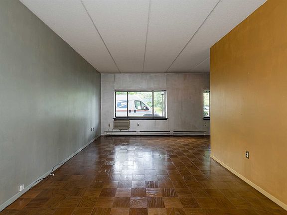 5th image of 160 Academy St #1C