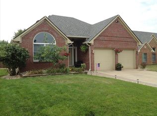 3245 Boxwood Dr, Indianapolis, IN 46227