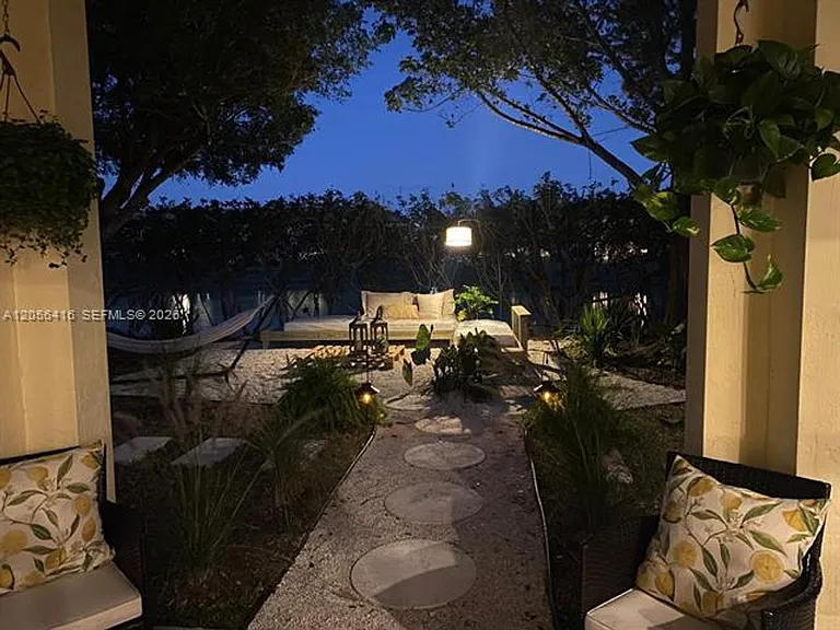 657 SE 31st Ave #657 — Photo 24