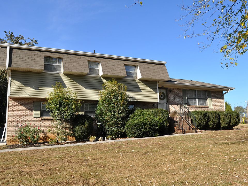 1st image of 208 Gardenia Ave NW